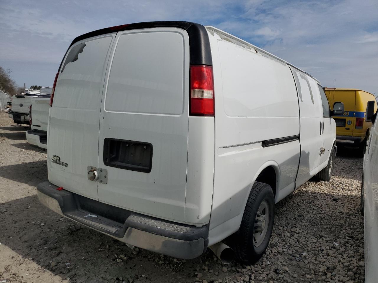 2012 Chevrolet Express - Image 3