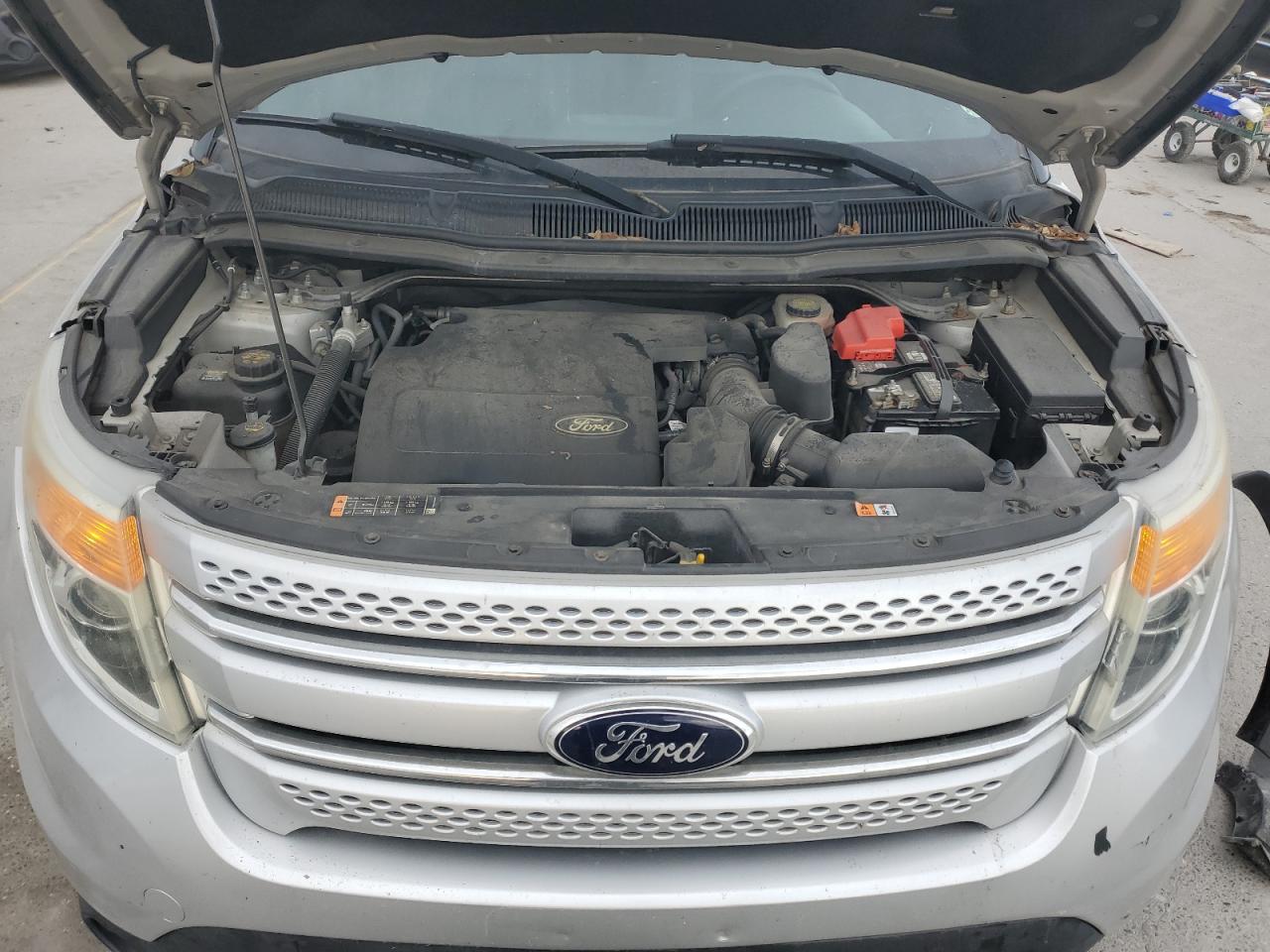 2015 Ford Explorer - Image 13
