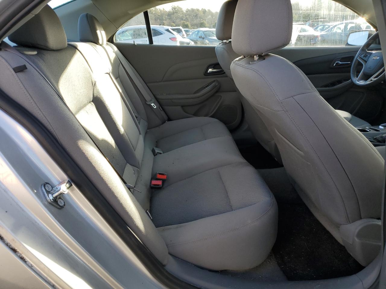2016 Chevrolet Malibu - Image 10