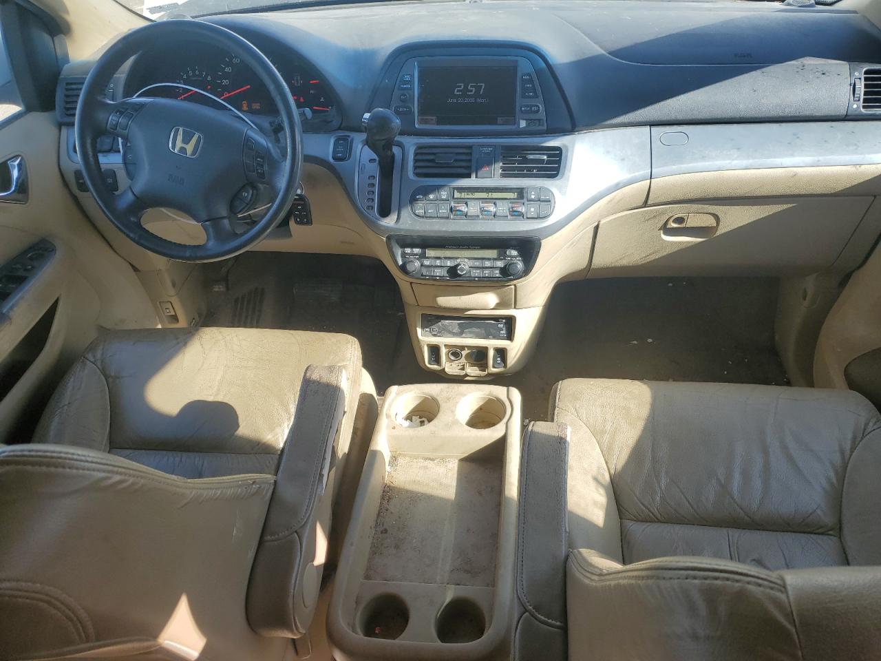 2010 Honda Odyssey - Image 8