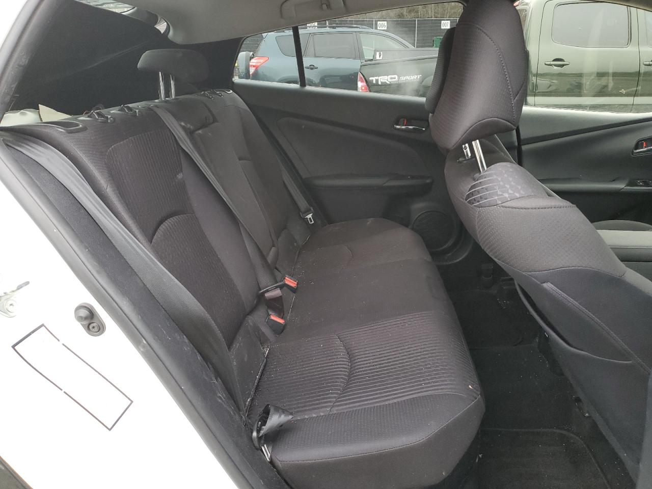 2017 Toyota Prius - Image 10