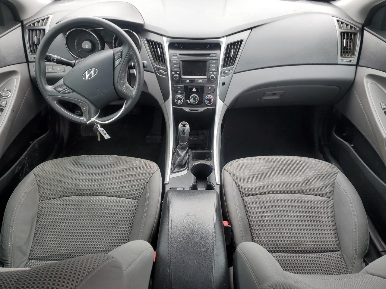 2014 Hyundai Sonata - Image 8