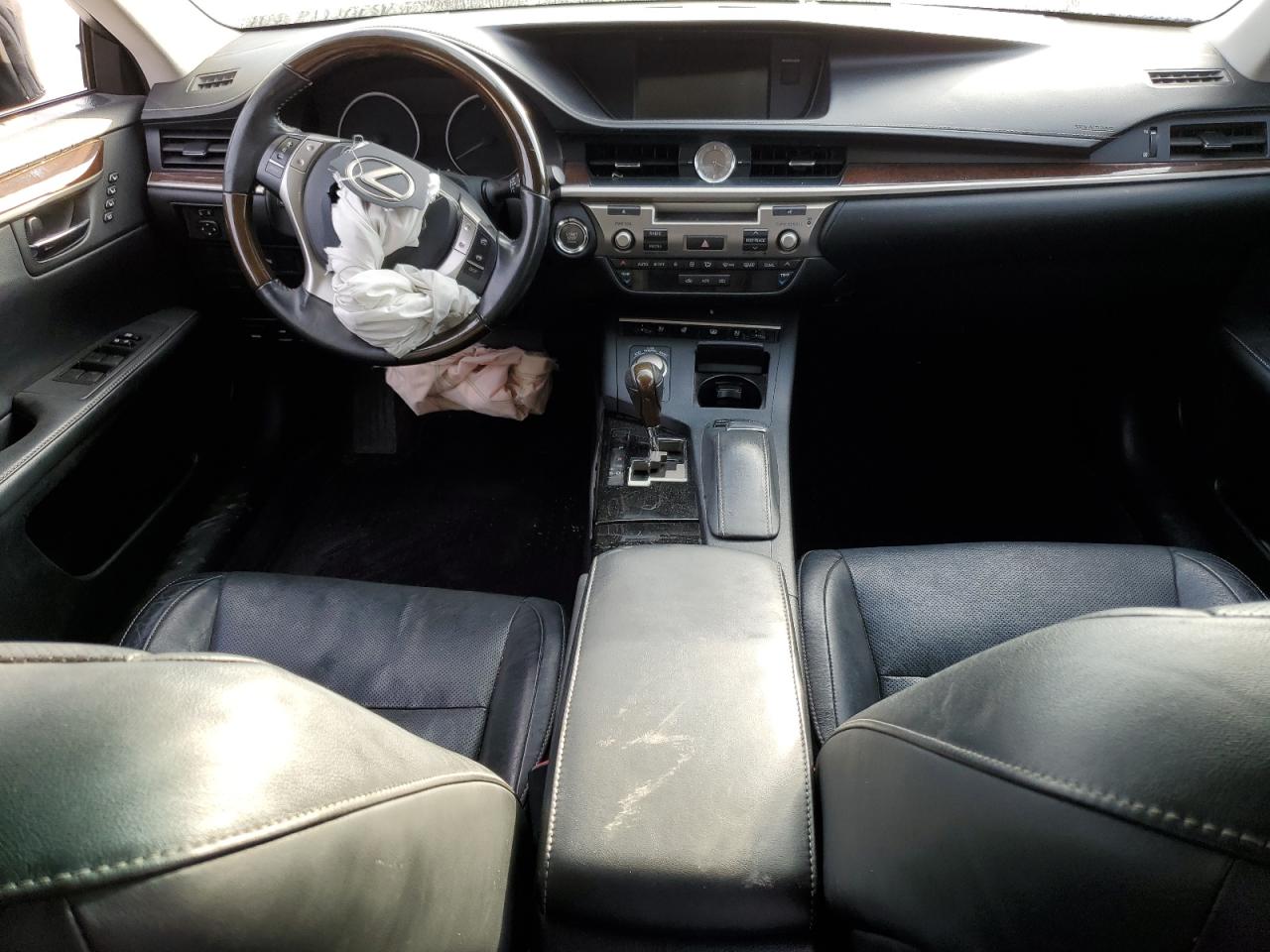 2014 Lexus ES - Image 8