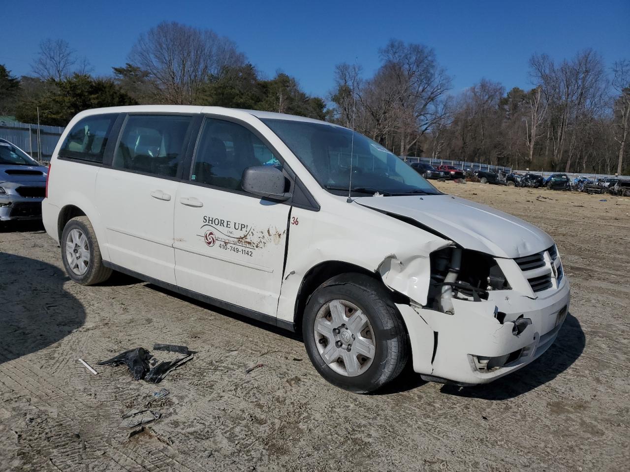 2010 Dodge Caravan - Image 4