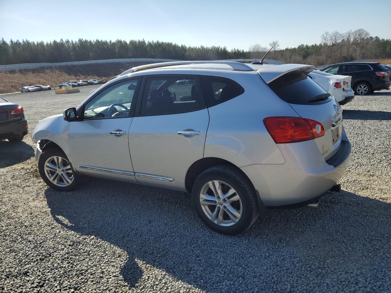 2013 Nissan Rogue - Image 2
