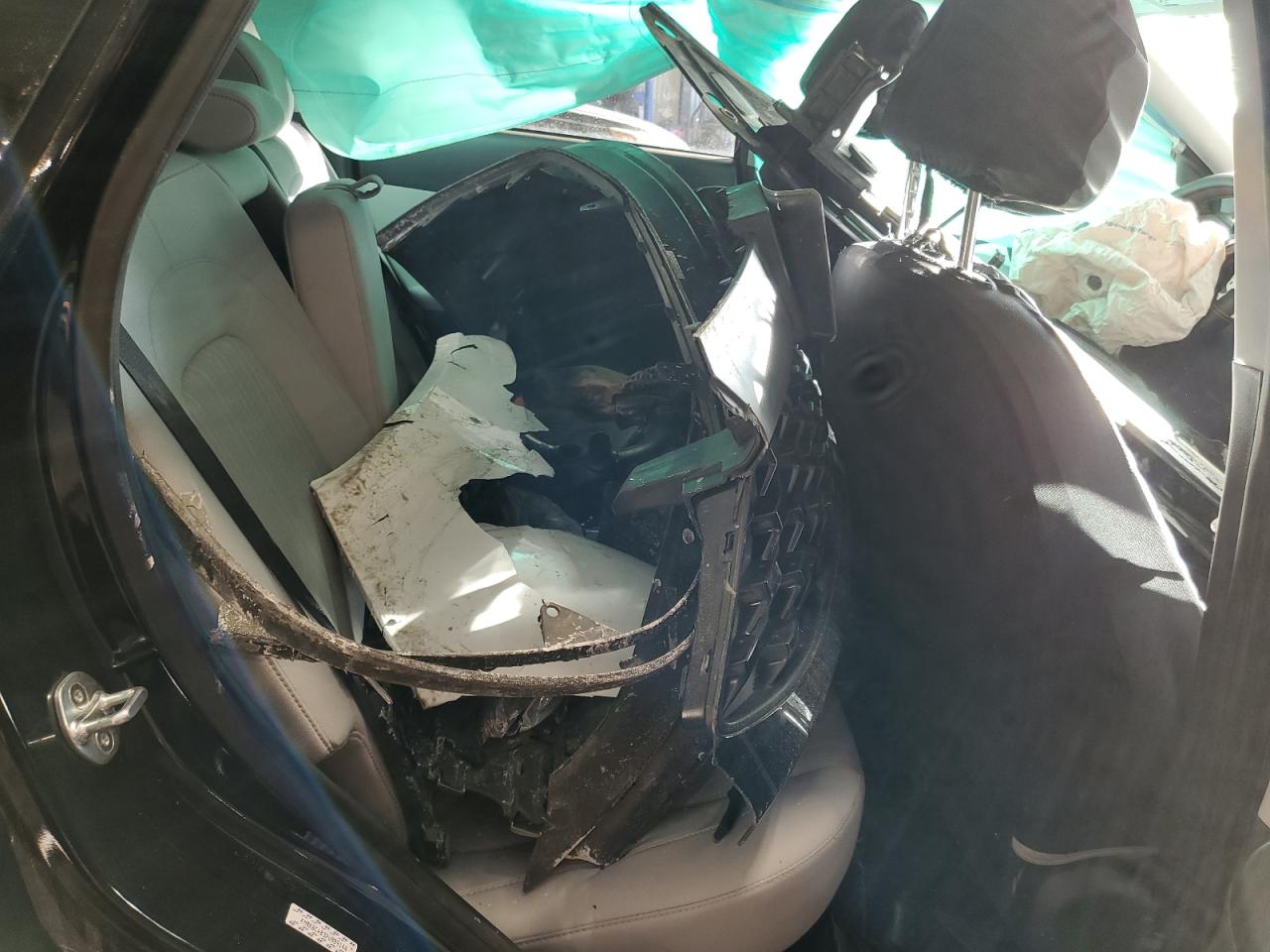 2023 Hyundai Kona - Image 11