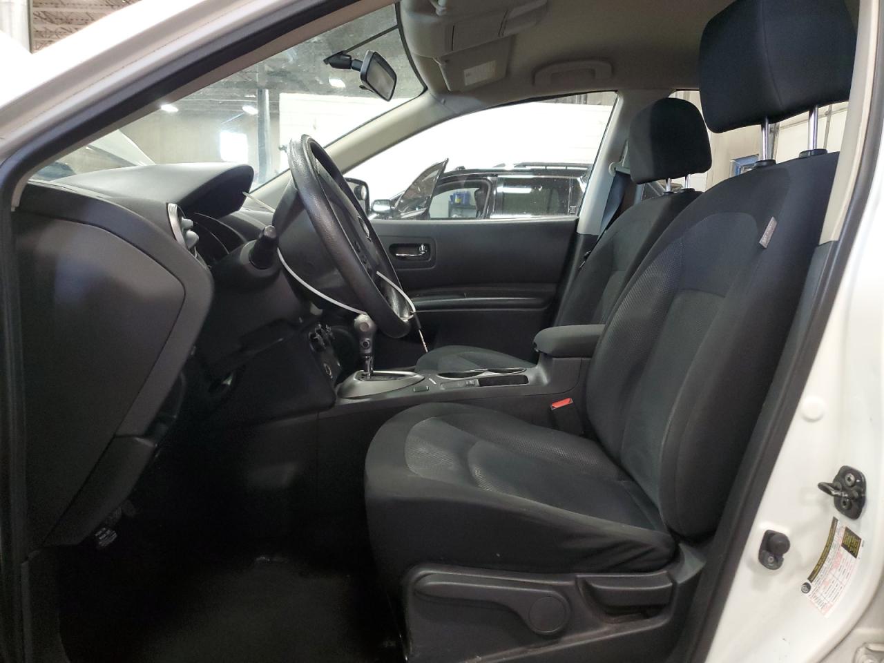 2014 Nissan Rogue - Image 7