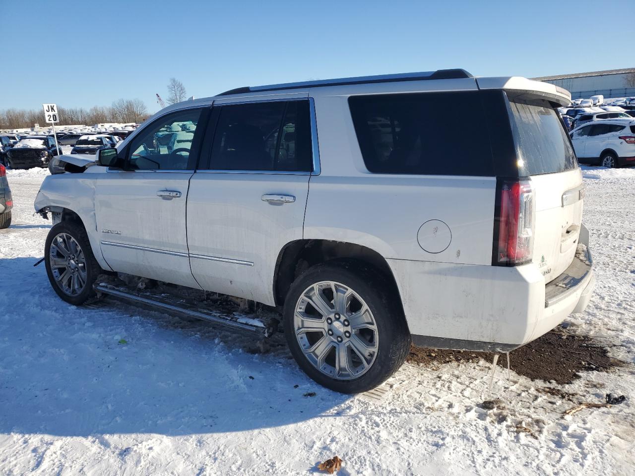 2016 GMC Yukon - Image 2