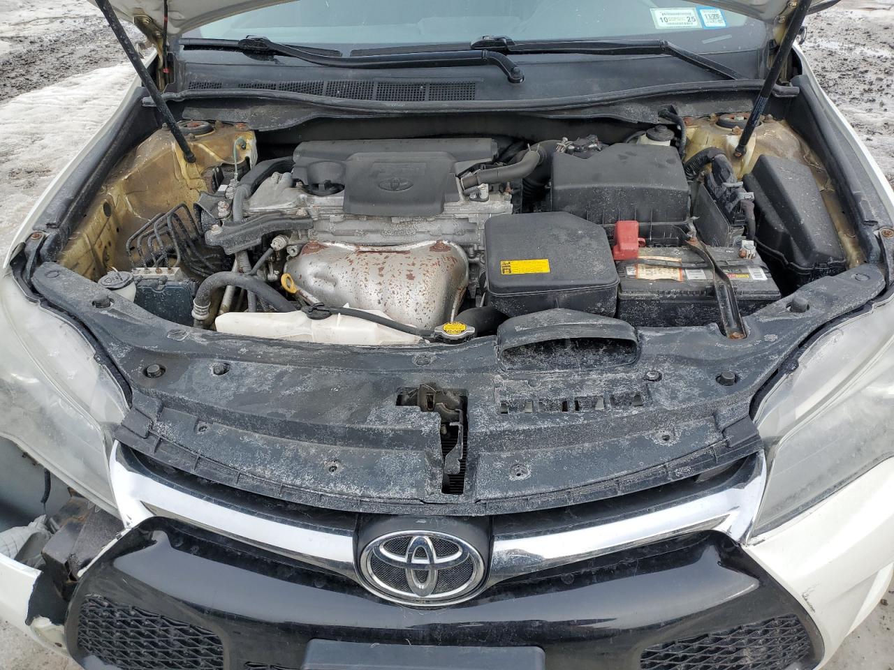 2015 Toyota Camry - Image 11