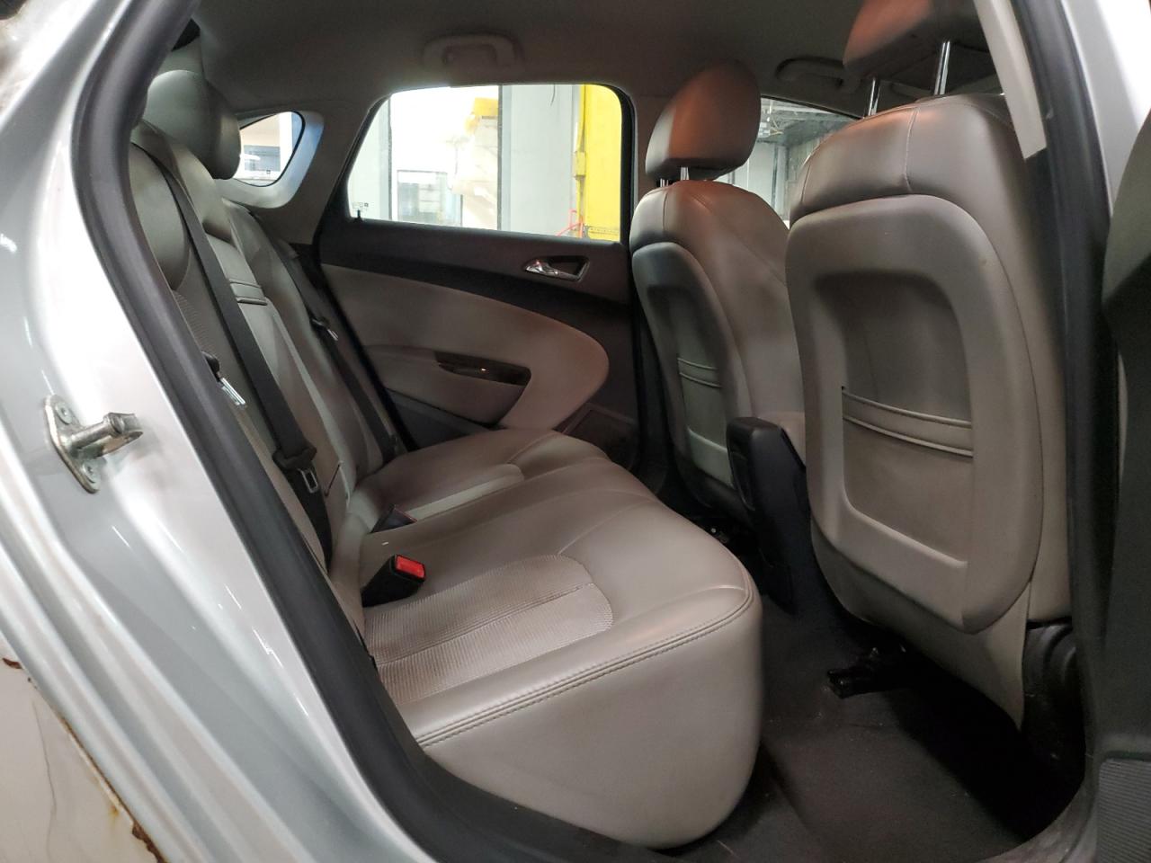 2014 Buick Verano - Image 10