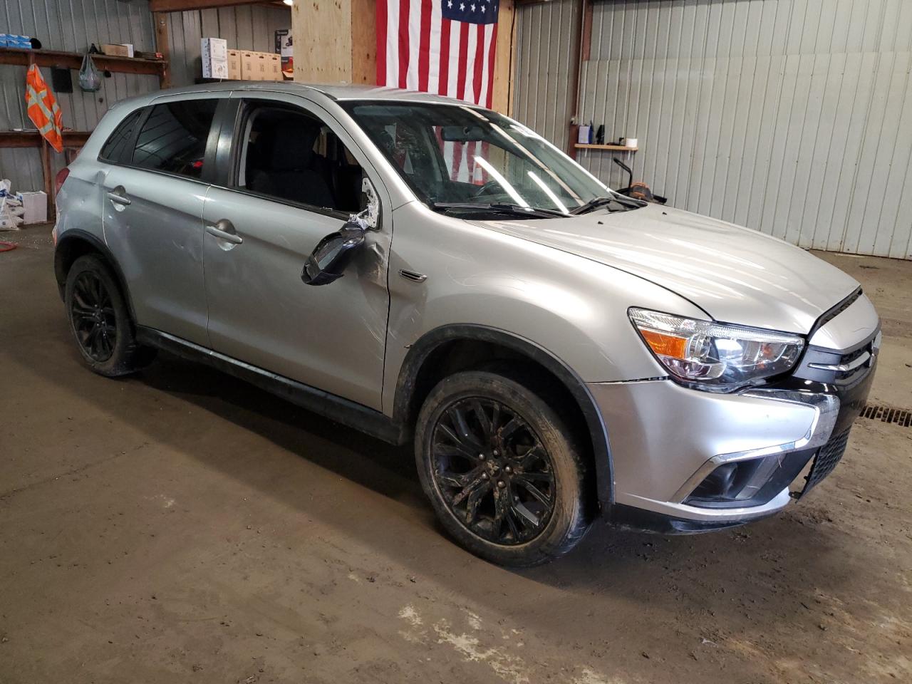 2018 Mitsubishi Outlander - Image 4