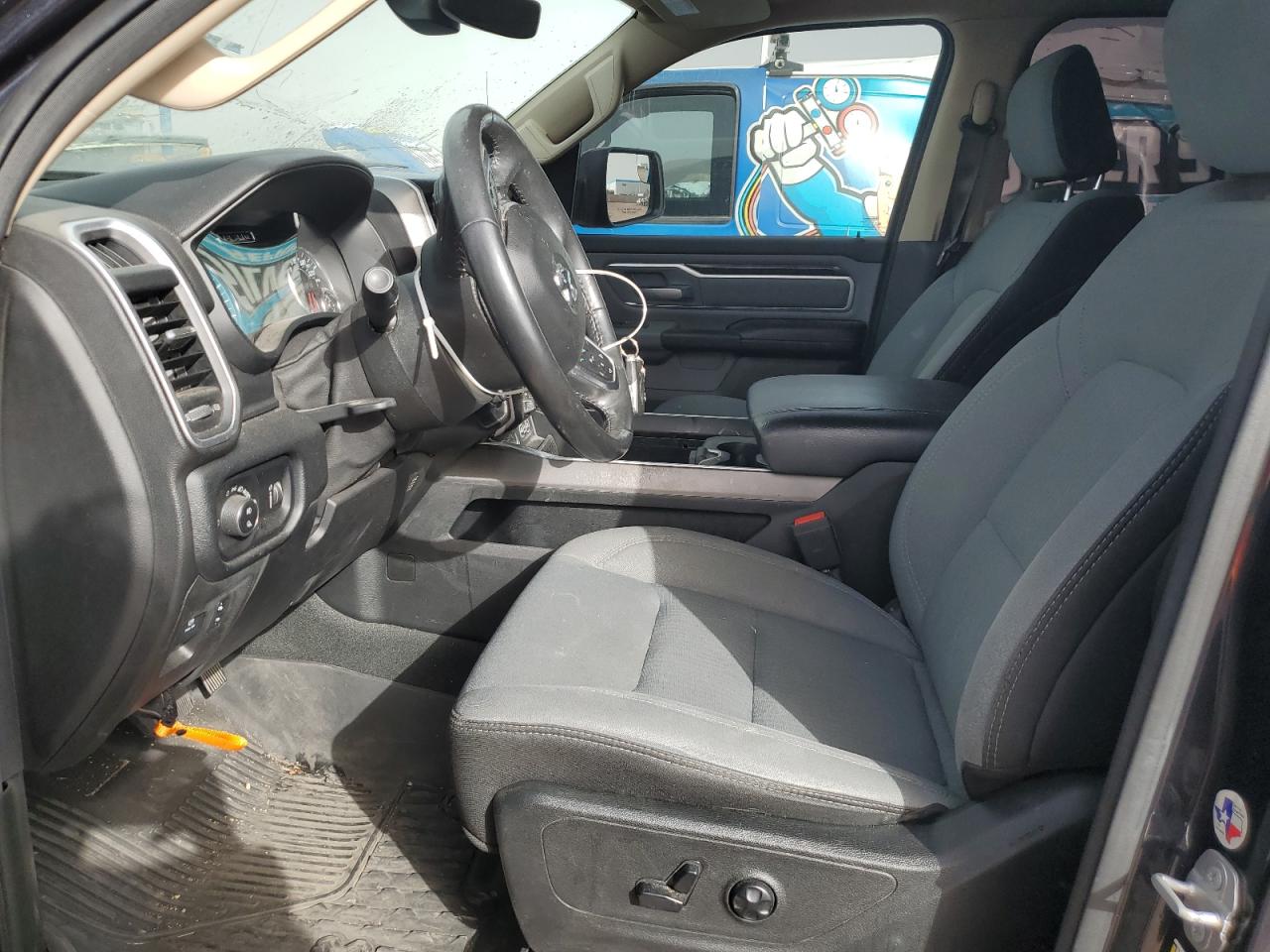 2020 RAM 1500 - Image 7