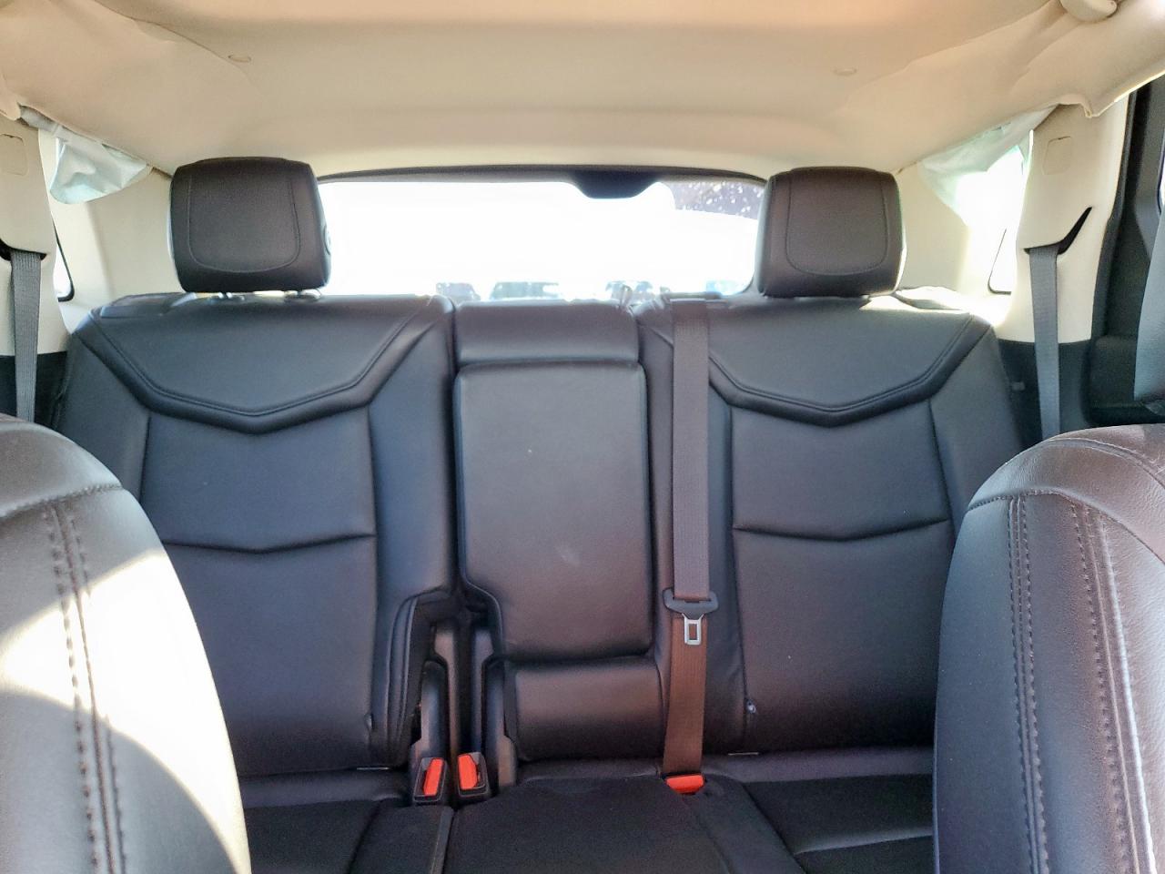 2019 Cadillac XT5 - Image 10