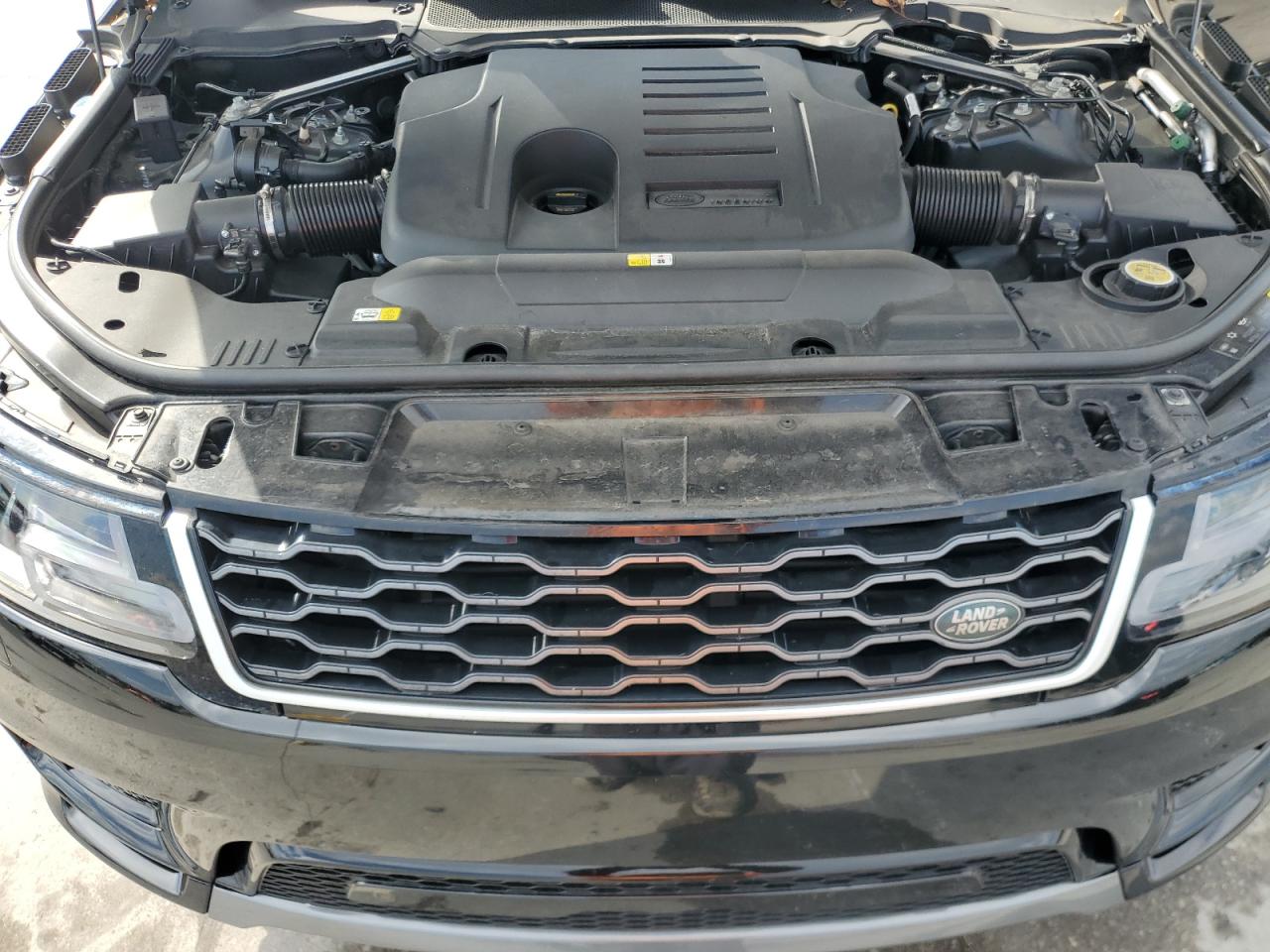 2019 Land Rover Range Rover - Image 12