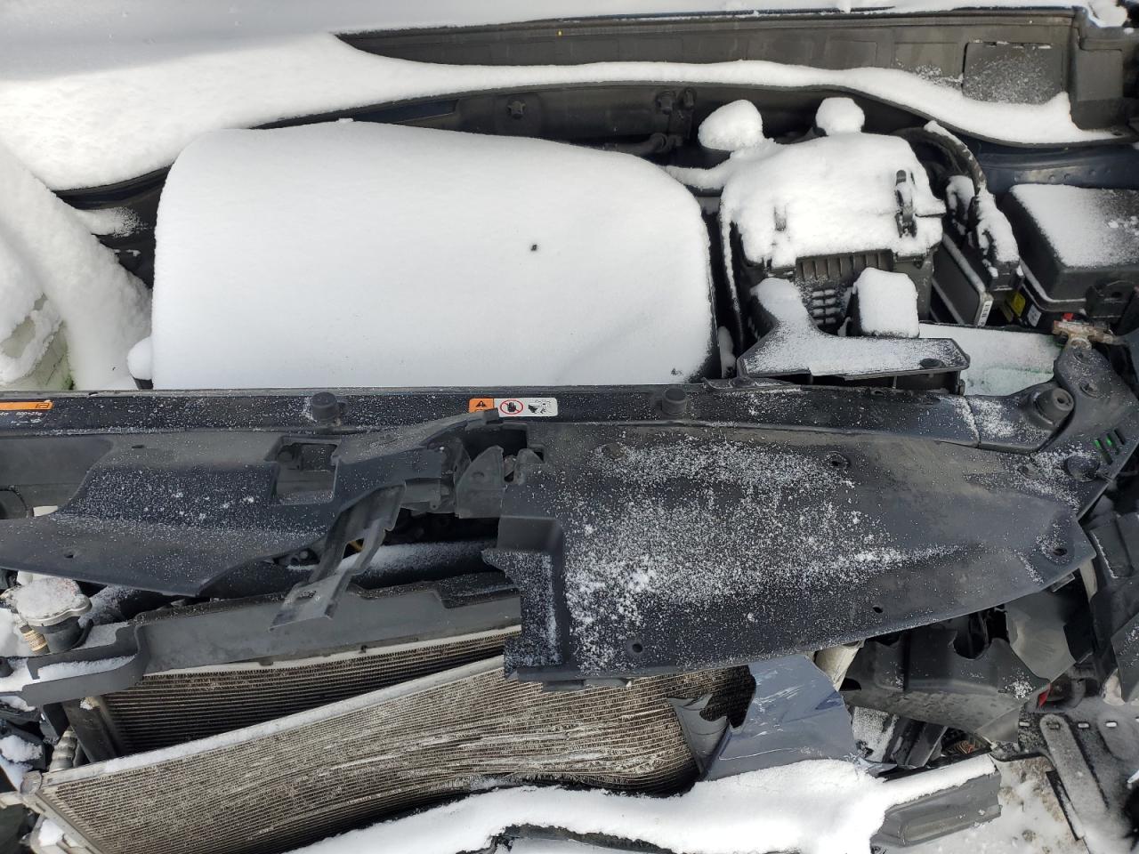 2017 Hyundai Santa Fe - Image 11