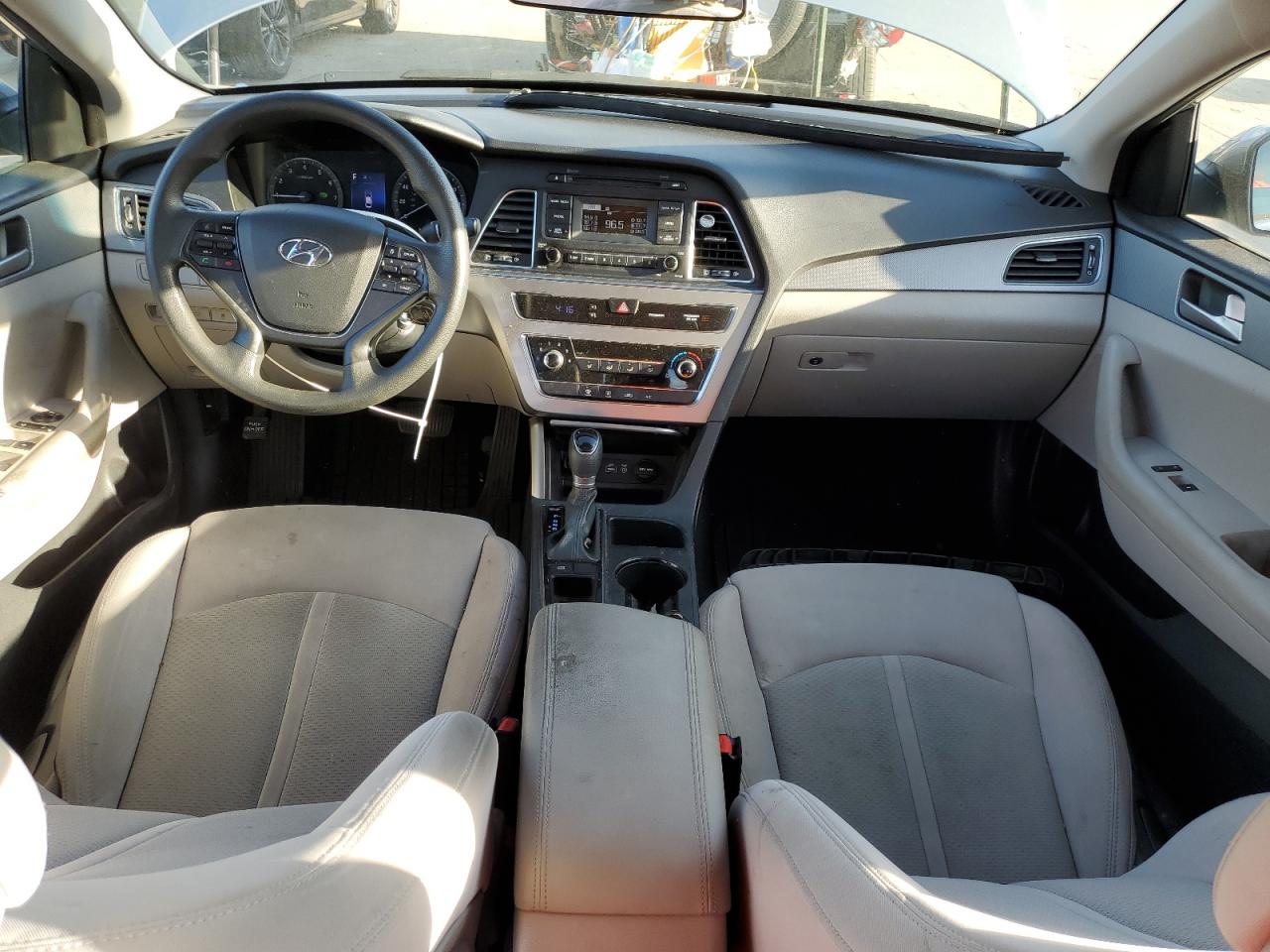 2017 Hyundai Sonata - Image 8