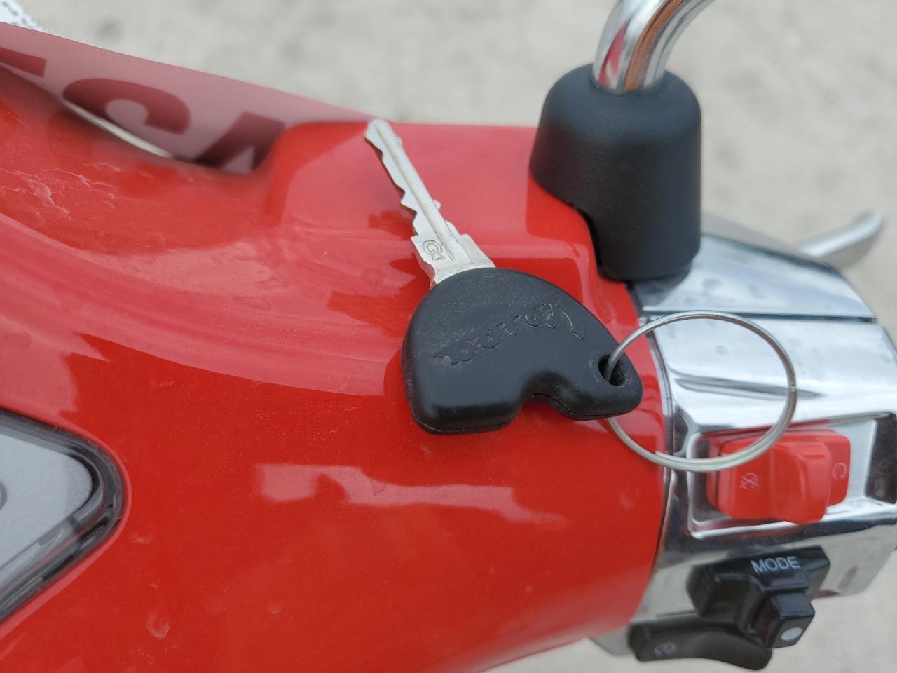 2021 Vespa Primavera/Sprint 150 VIN: ZAPM818G4M5801815 Lot: 42705705