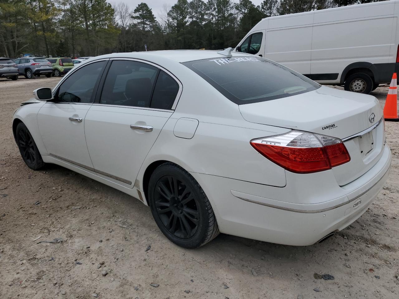 2009 Hyundai Genesis - Image 2