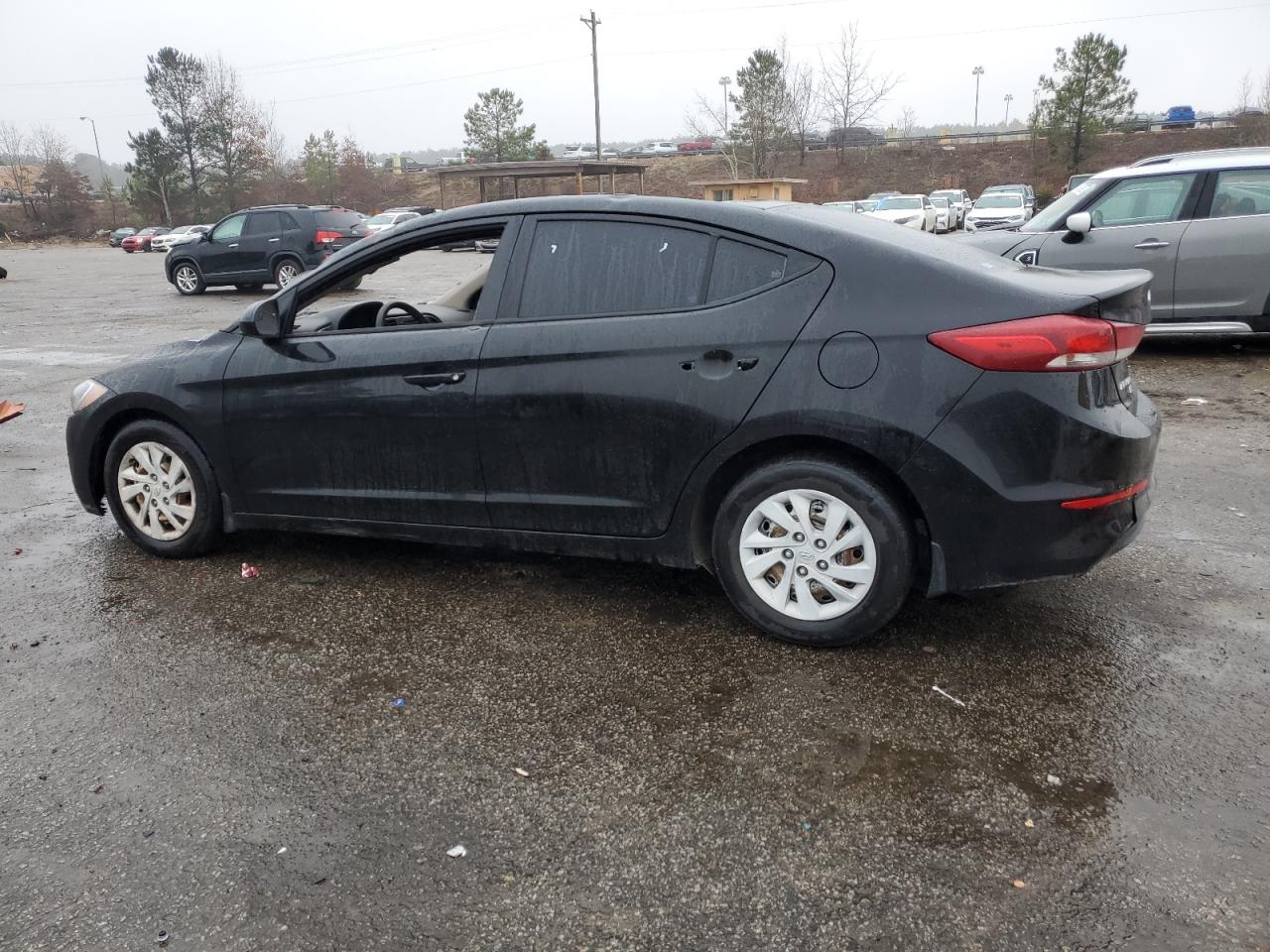 2018 Hyundai Elantra - Image 2