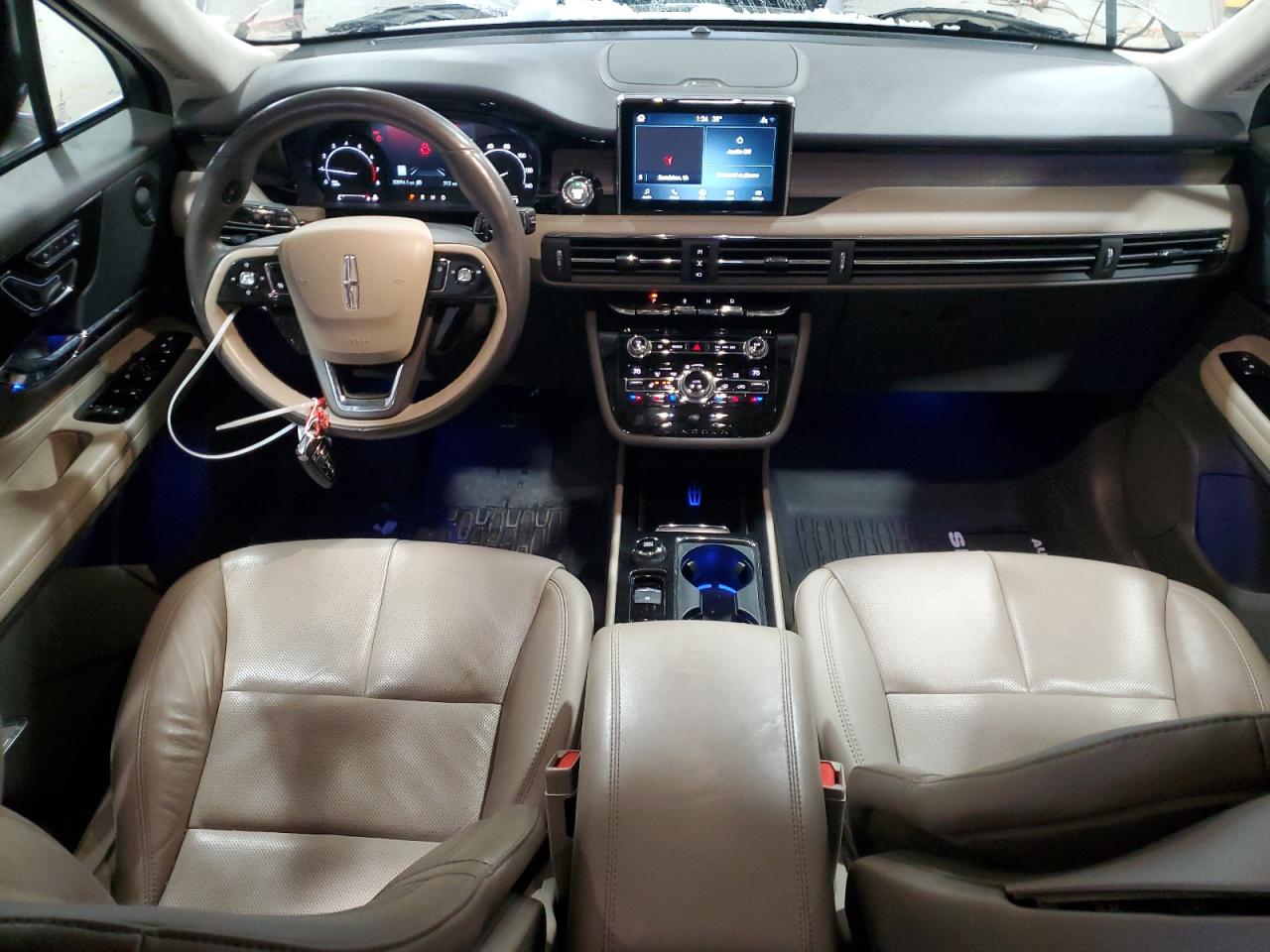 2020 Lincoln Corsair - Image 8