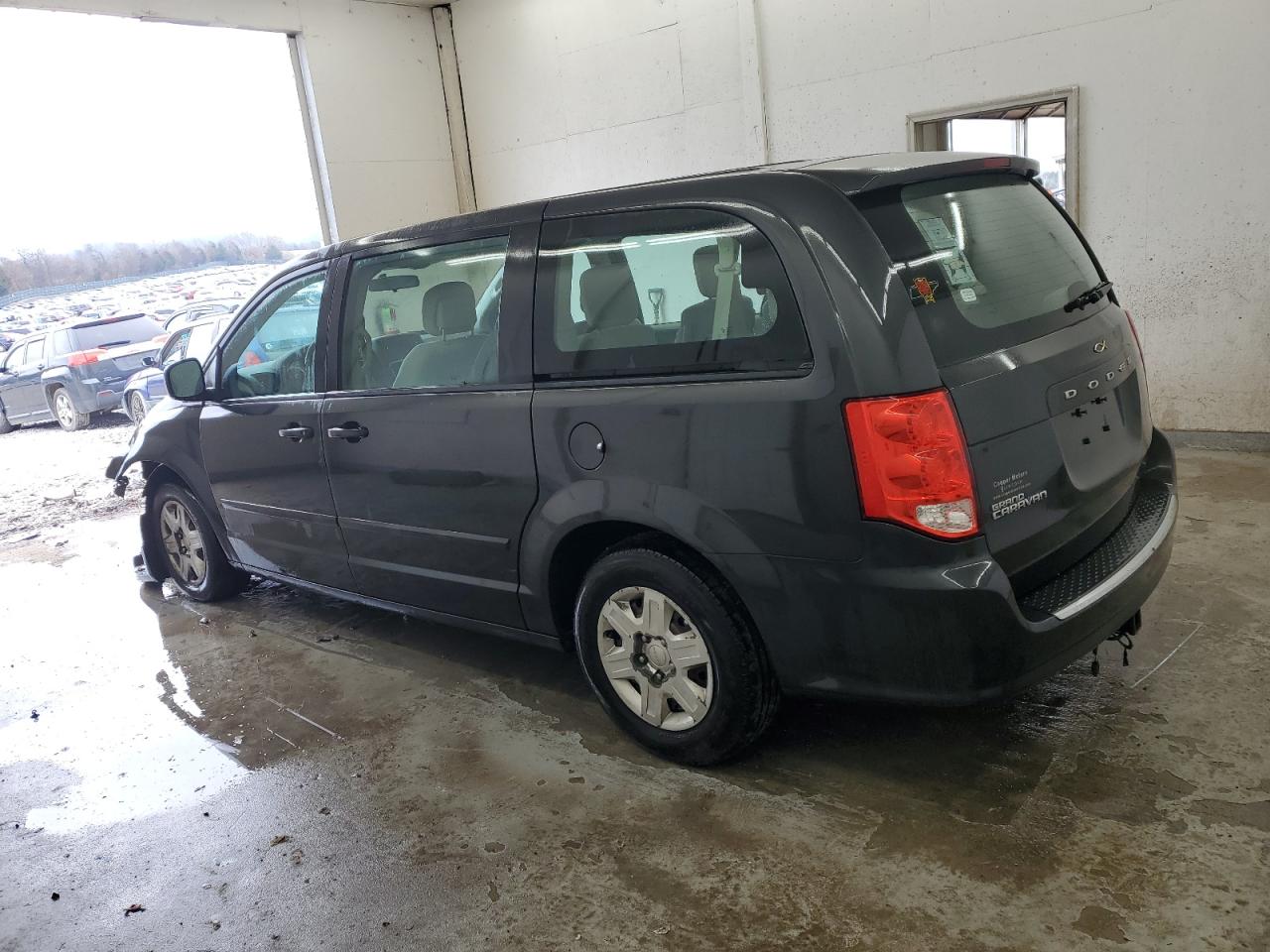 2012 Dodge Caravan - Image 2