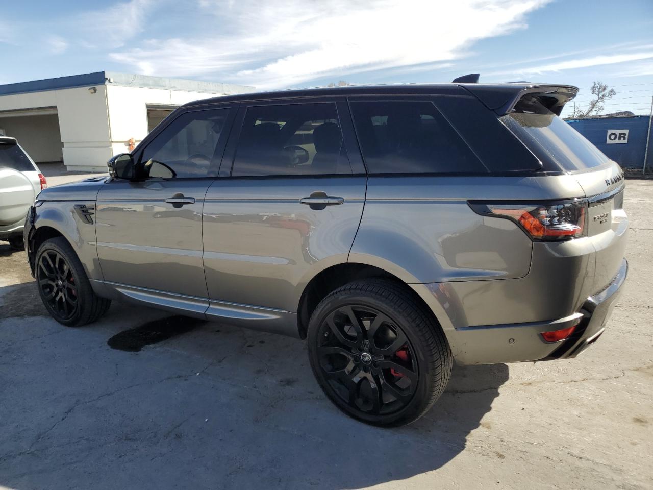 2020 Land Rover Range Rover - Image 2