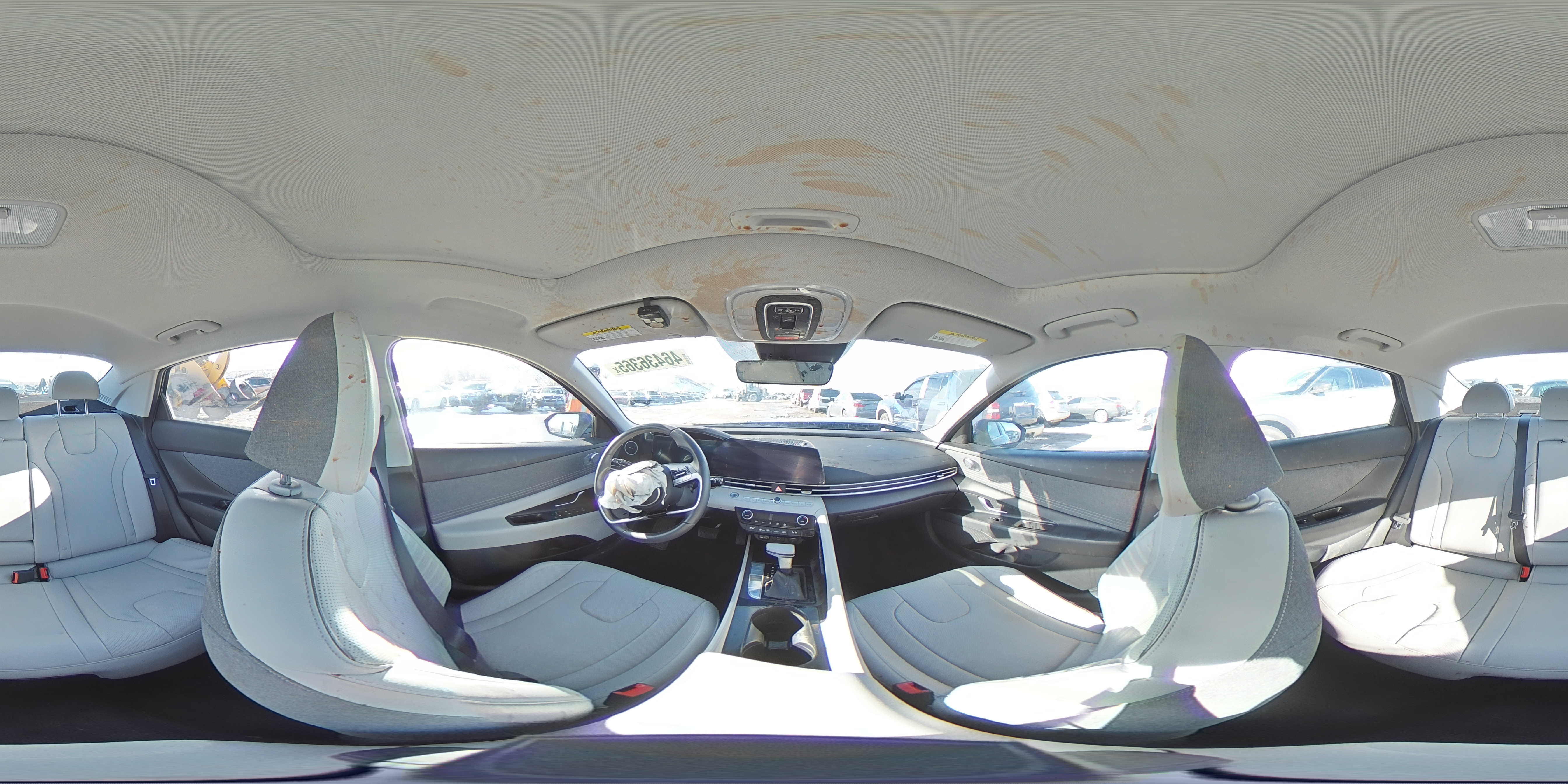 2023 Hyundai Elantra - Image 15