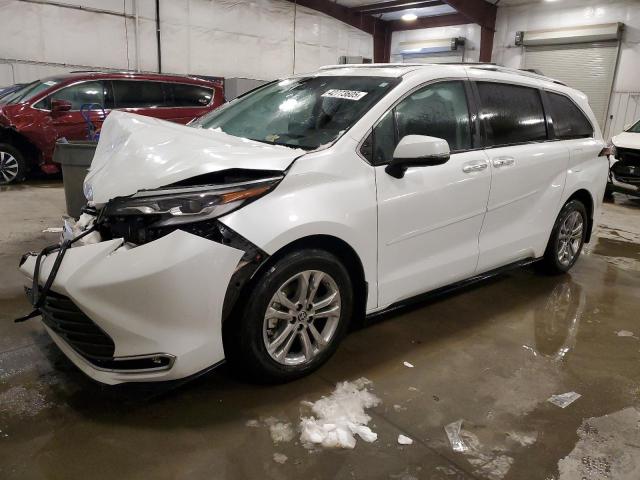 2023 Toyota Sienna Limited