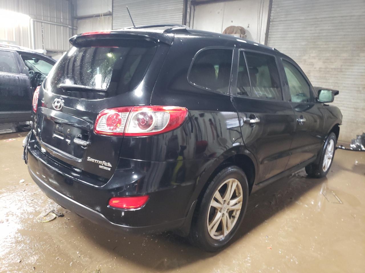2011 Hyundai Santa Fe - Image 3