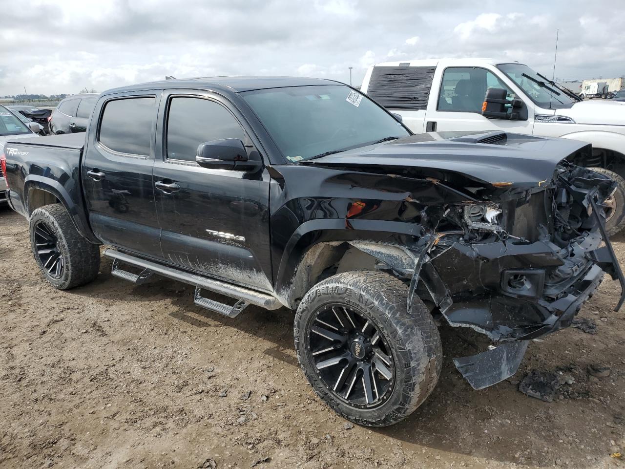 2016 Toyota Tacoma - Image 4