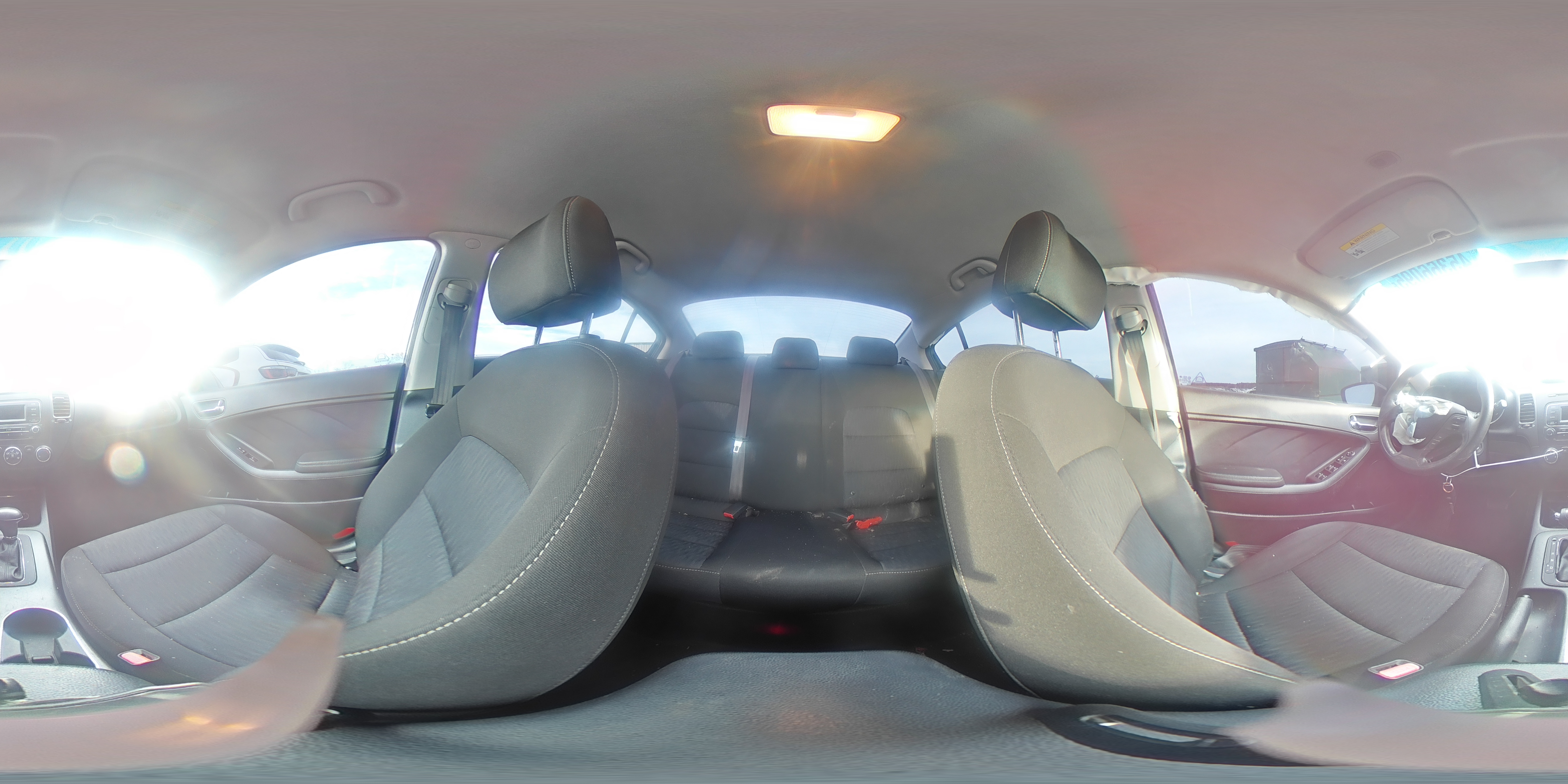 2016 Kia Forte - Image 13