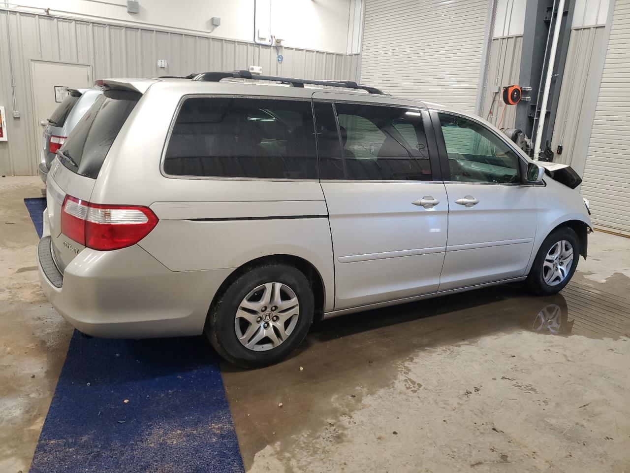 2005 Honda Odyssey - Image 3
