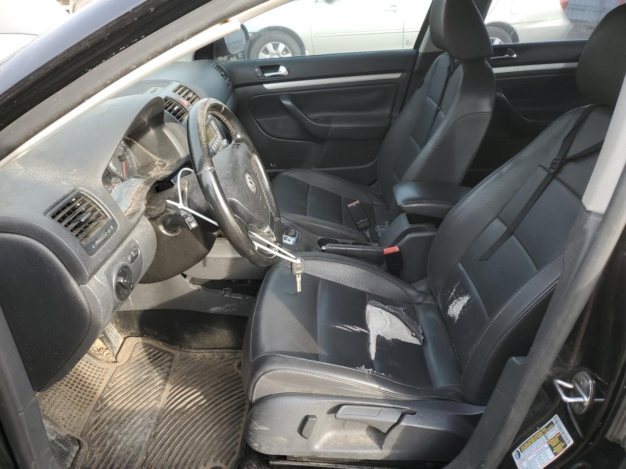 2009 Volkswagen Jetta - Image 7