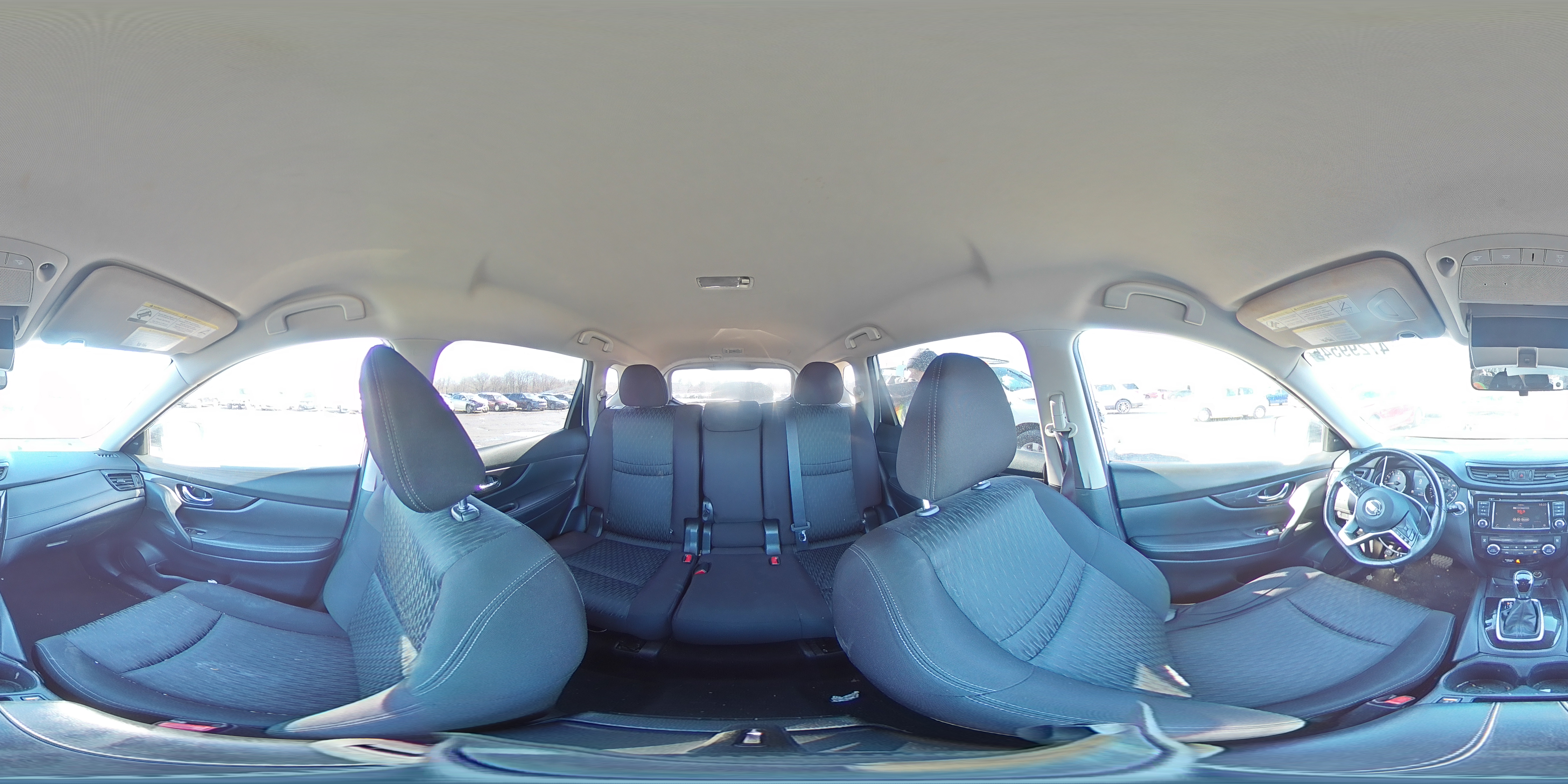 2018 Nissan Rogue - Image 14