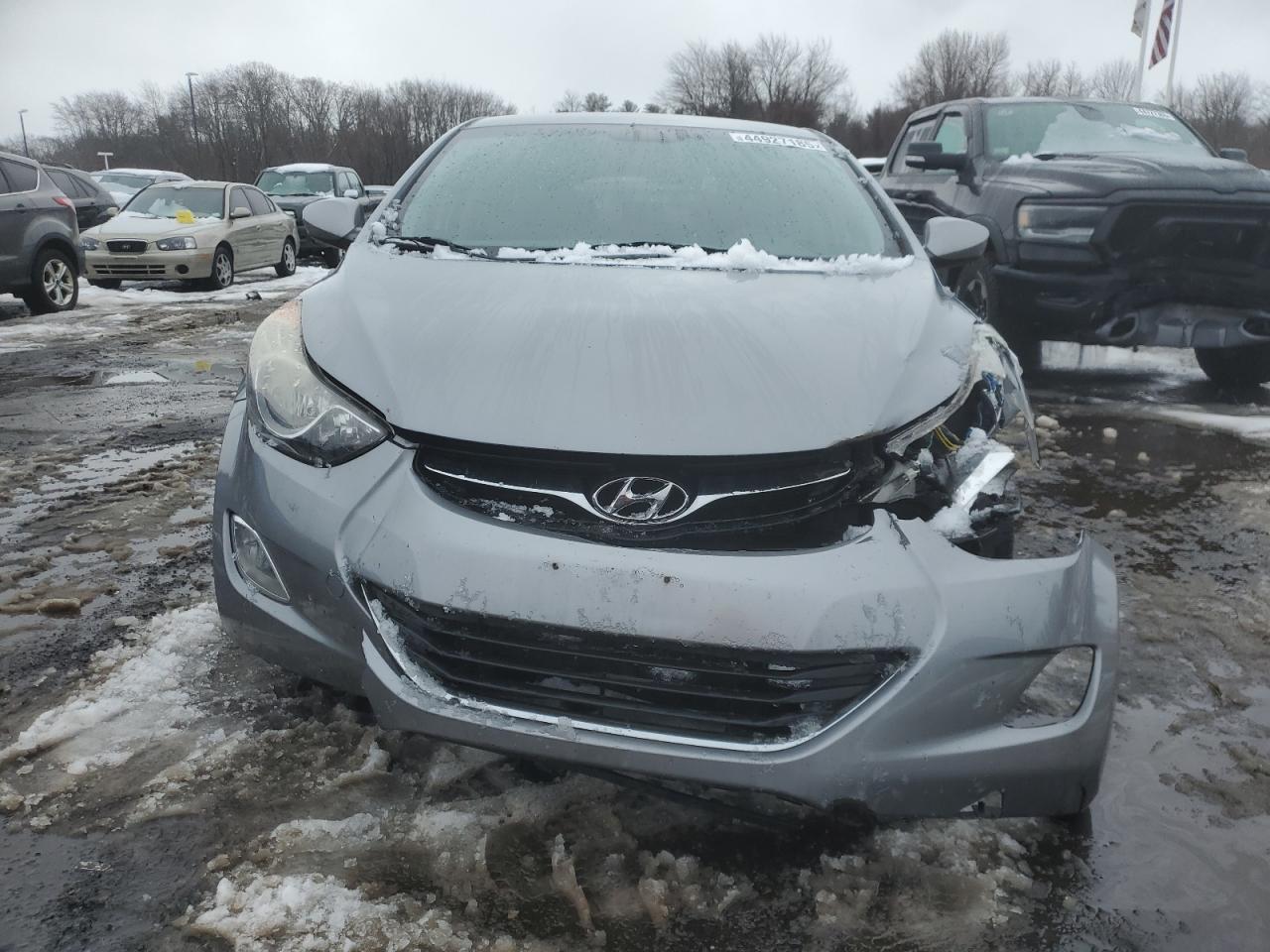 2013 Hyundai Elantra - Image 5