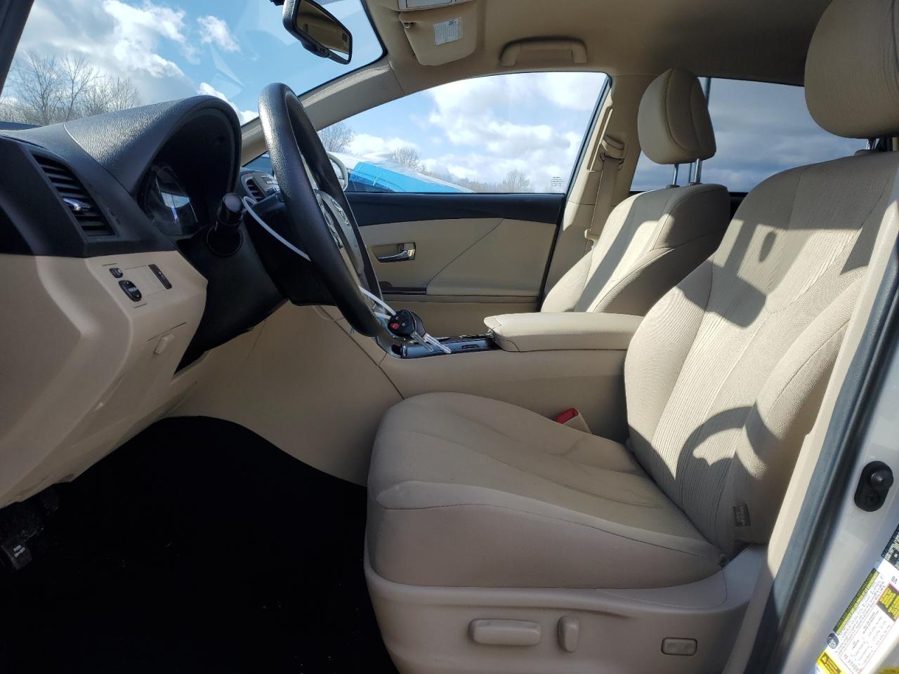 2015 Toyota Venza - Image 7