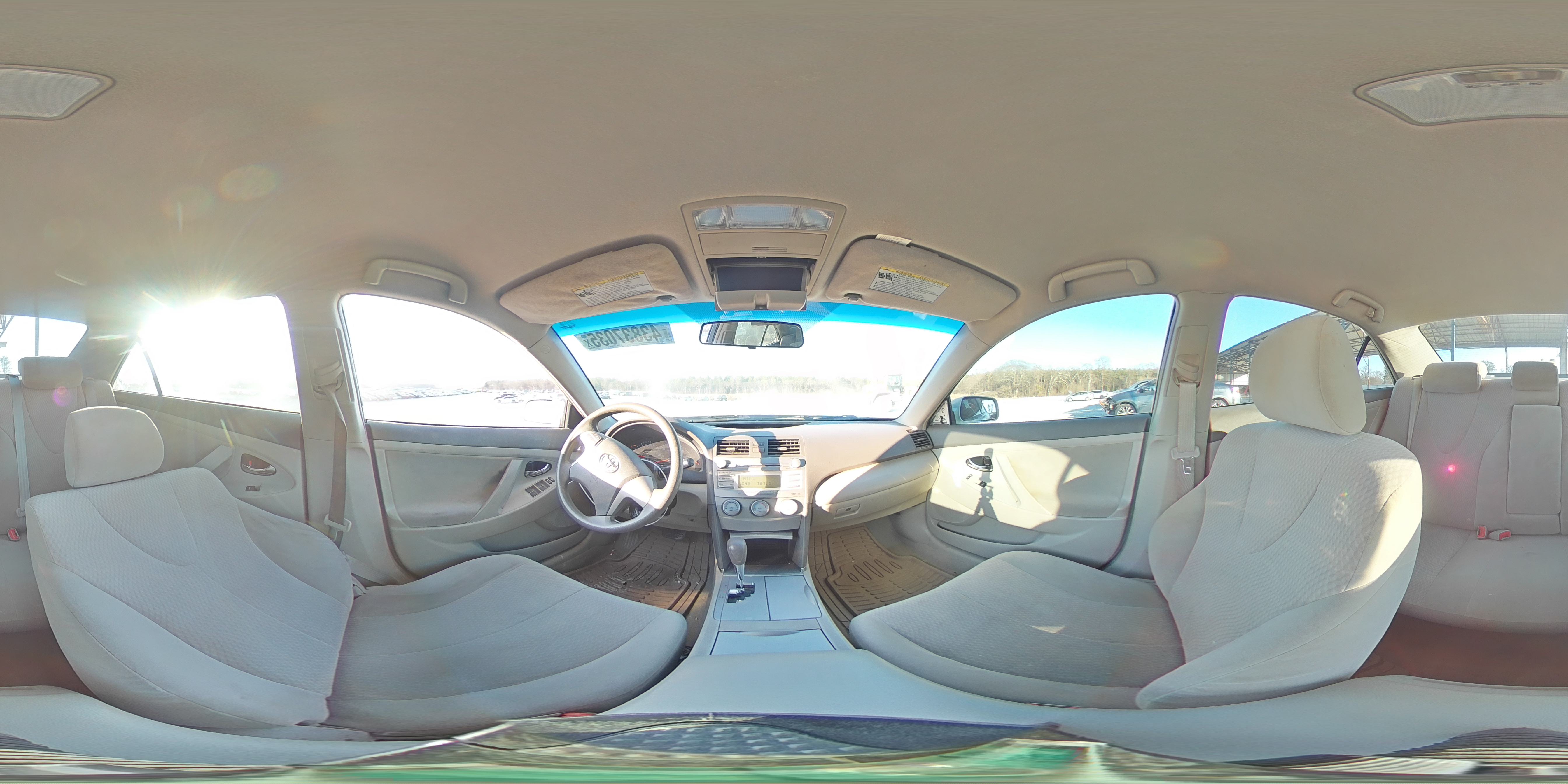 2010 Toyota Camry - Image 13