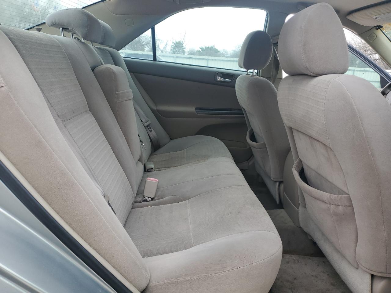 2005 Toyota Camry - Image 11