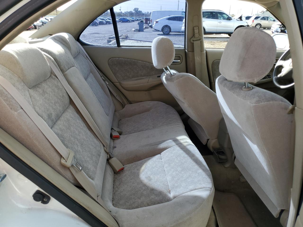 2000 Nissan Sentra - Image 10