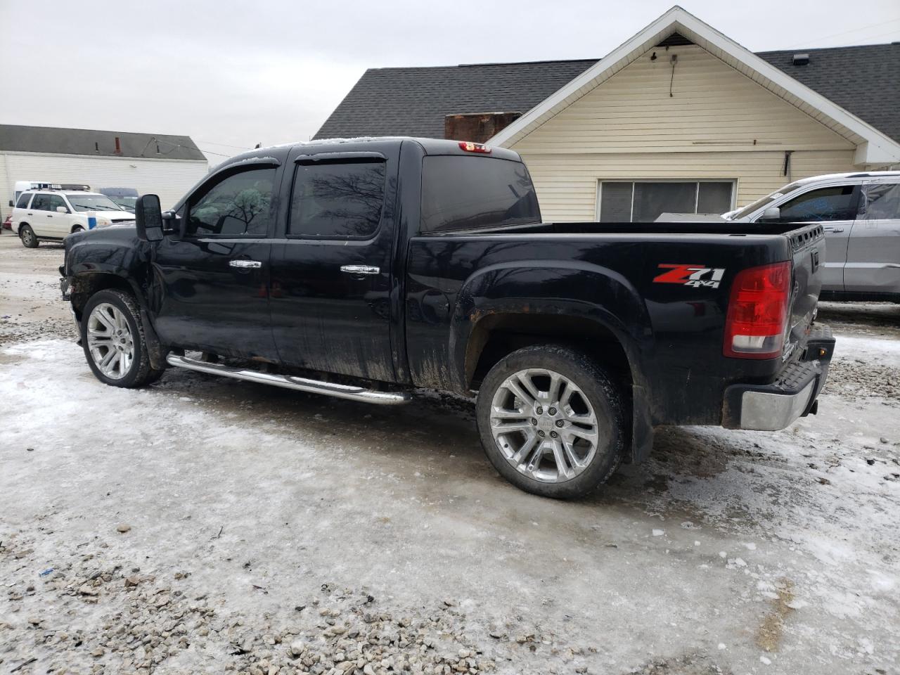 2009 GMC Sierra - Image 2