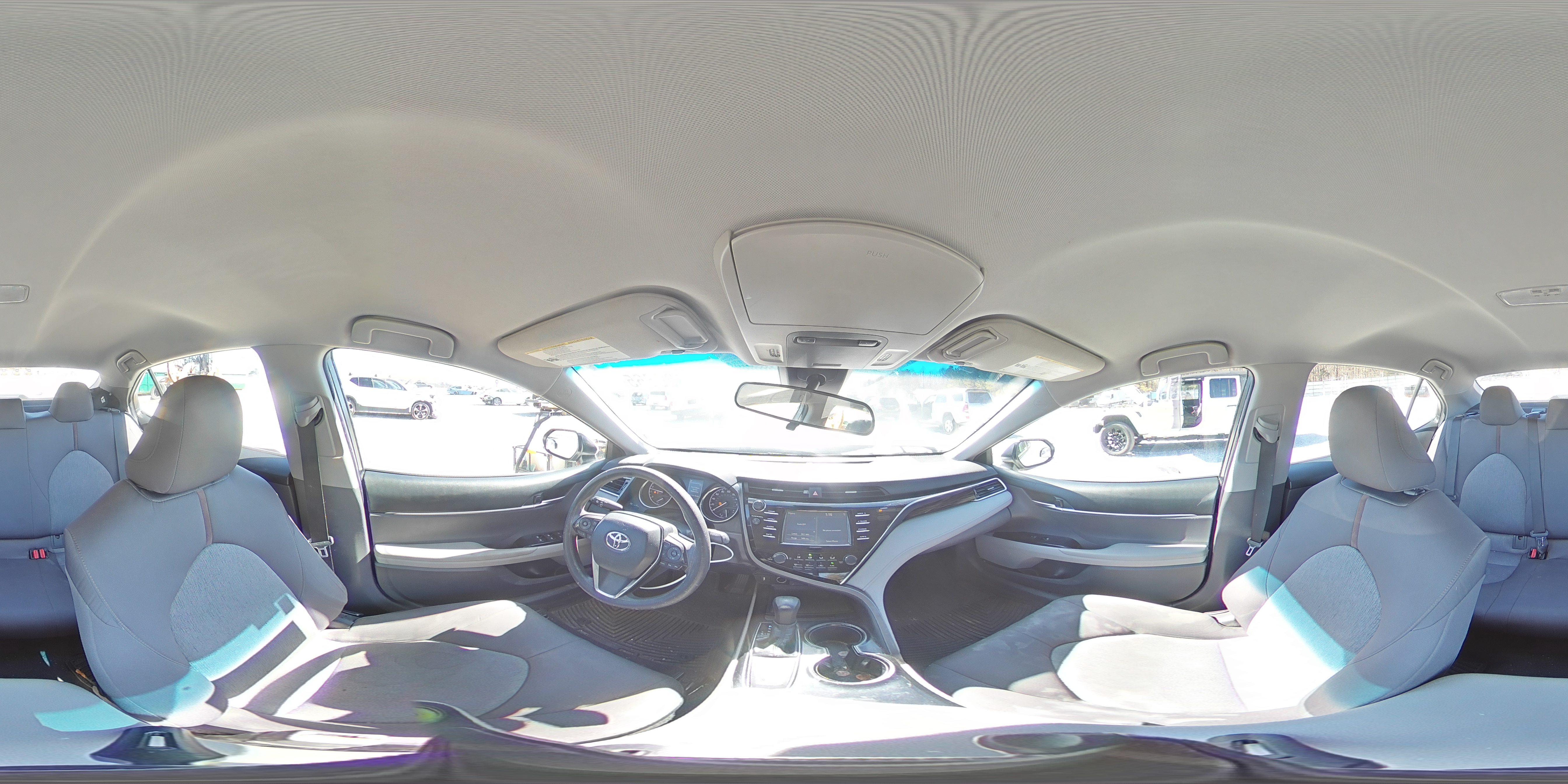 2018 Toyota Camry - Image 13