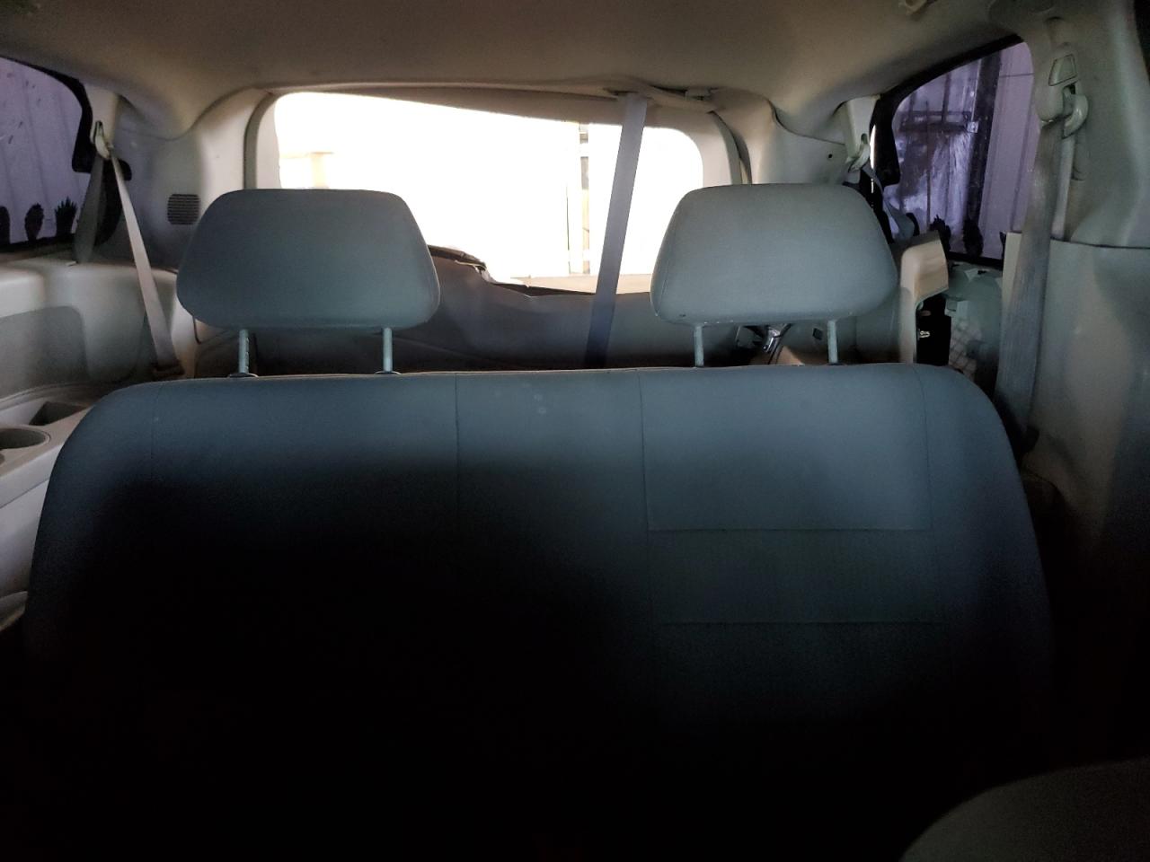 2008 Dodge Caravan - Image 10