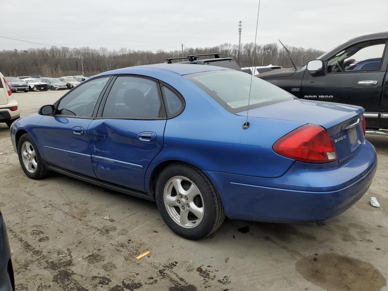 2003 Ford Taurus - Image 2