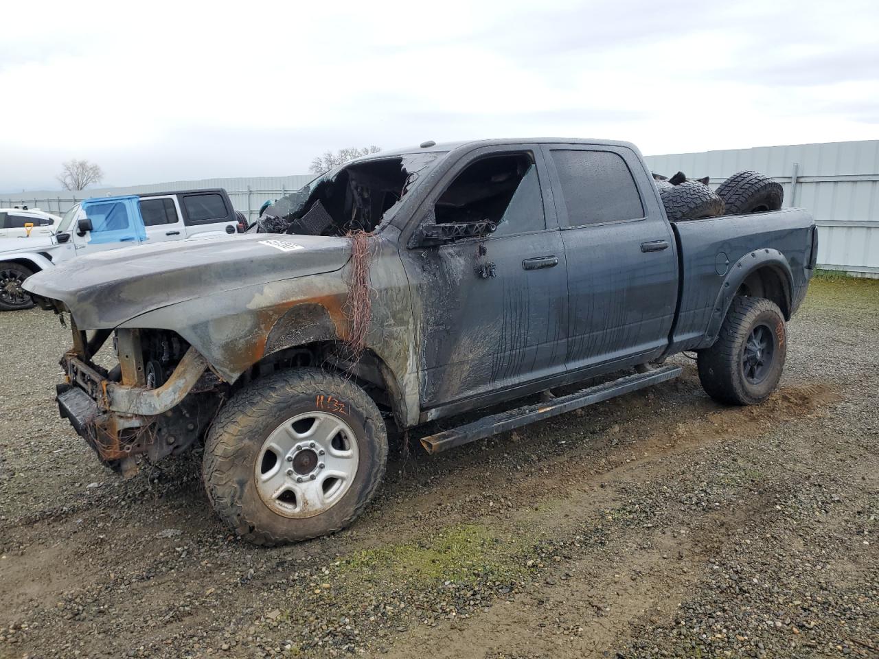 2015 Ram 2500 St na sprzedaż w Anderson, CA - Burn - Engine