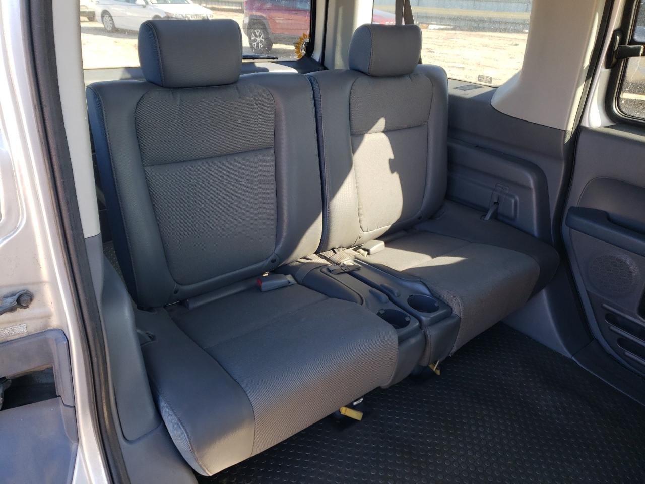 2006 Honda Element - Image 11