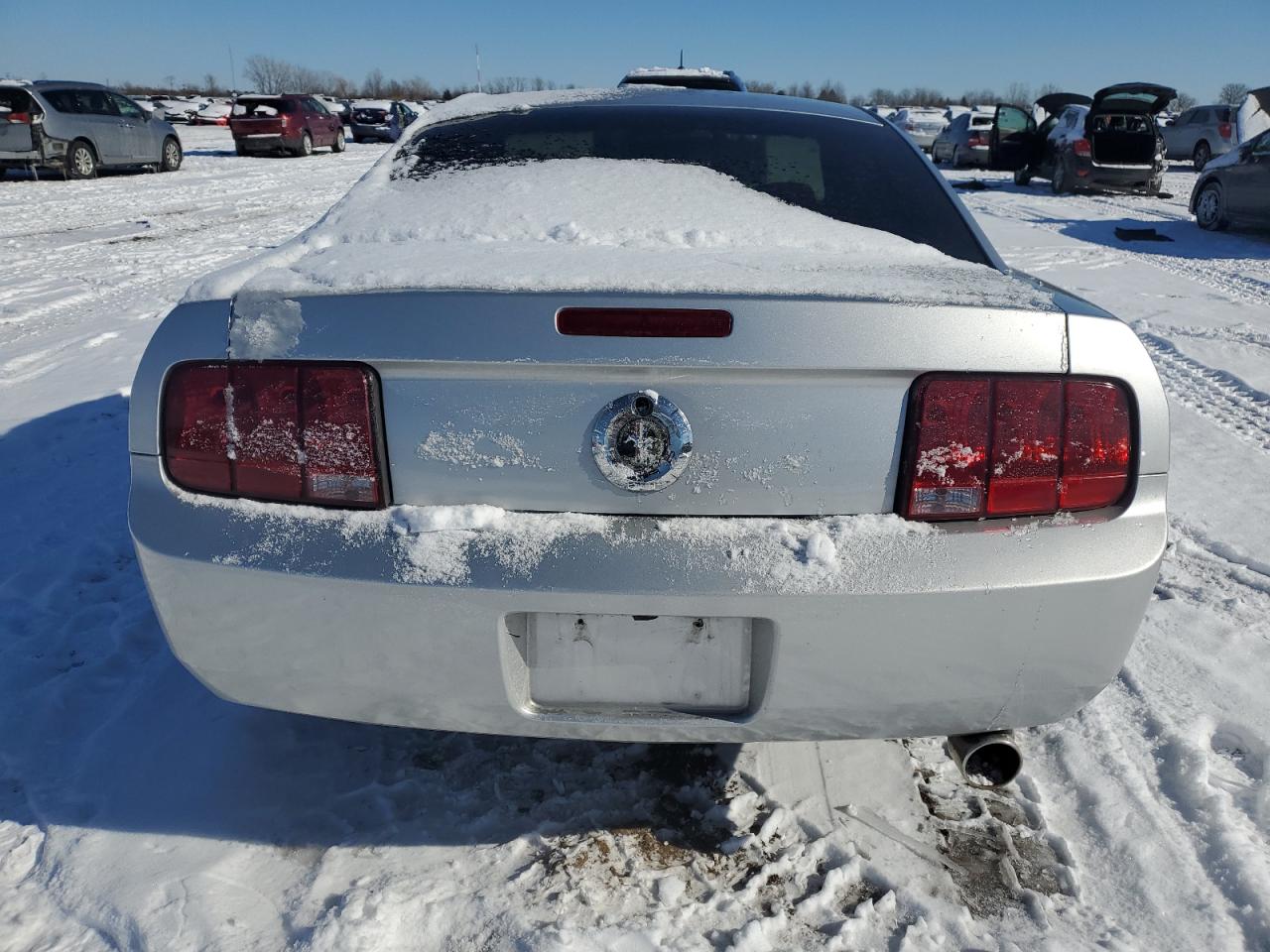 2009 Ford Mustang - Image 6