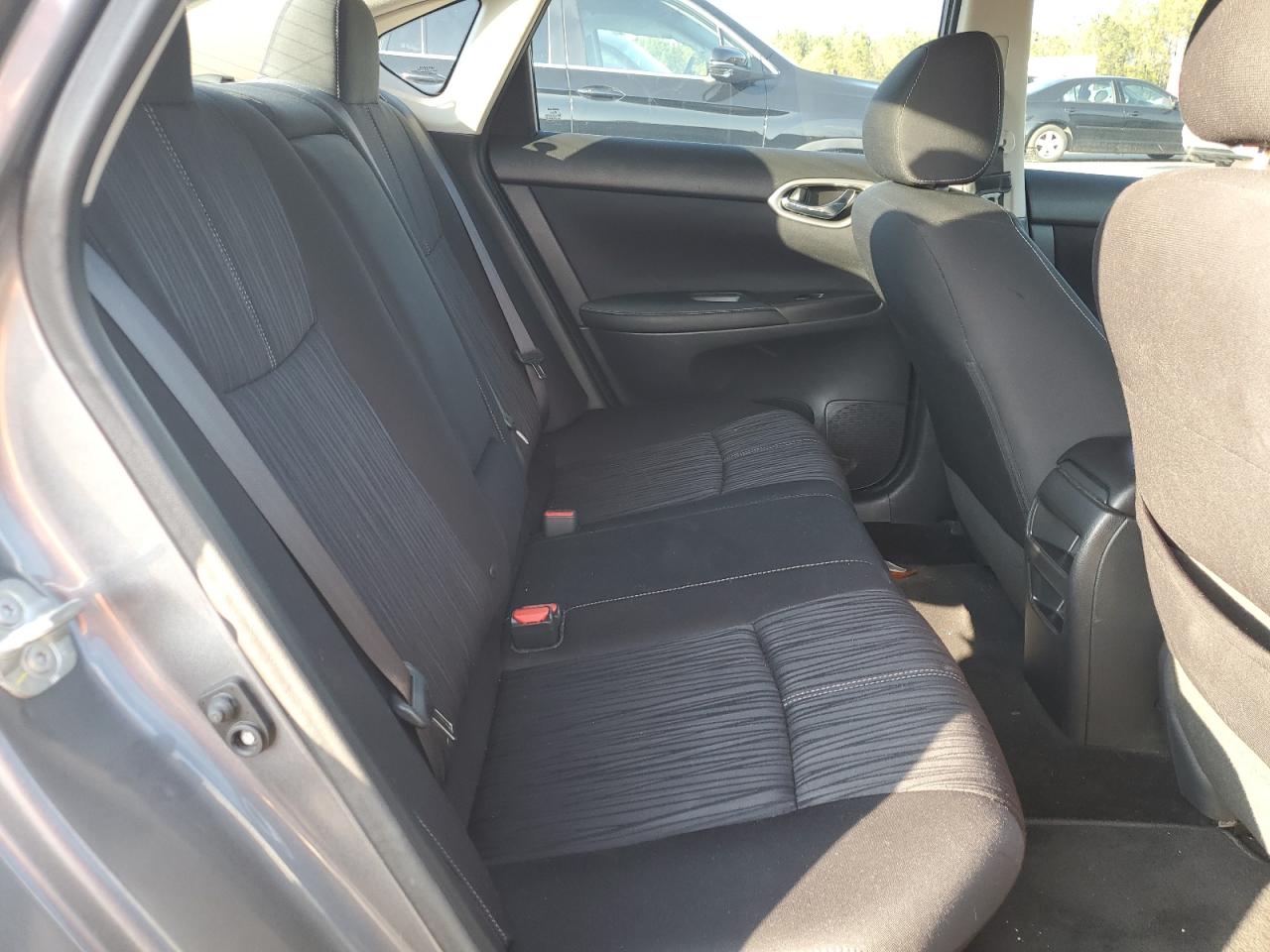 2017 Nissan Sentra - Image 10