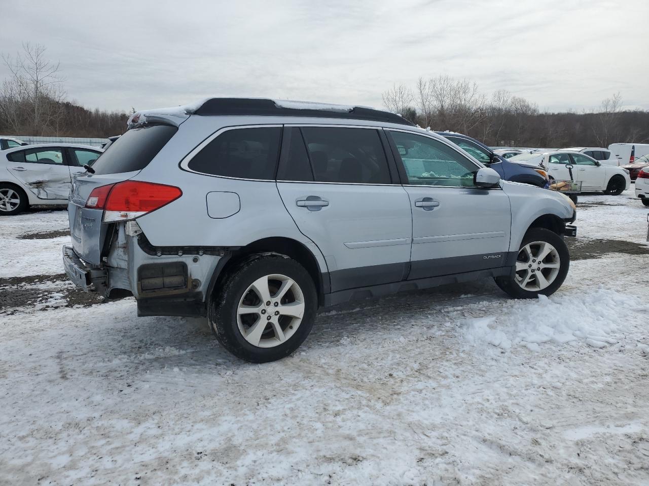 2014 Subaru Outback - Image 3