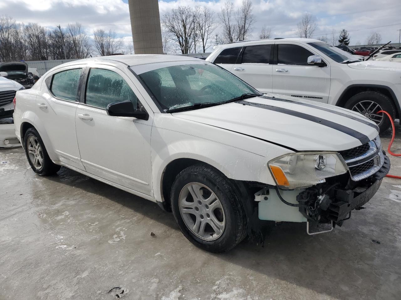 2011 Dodge Avenger - Image 4