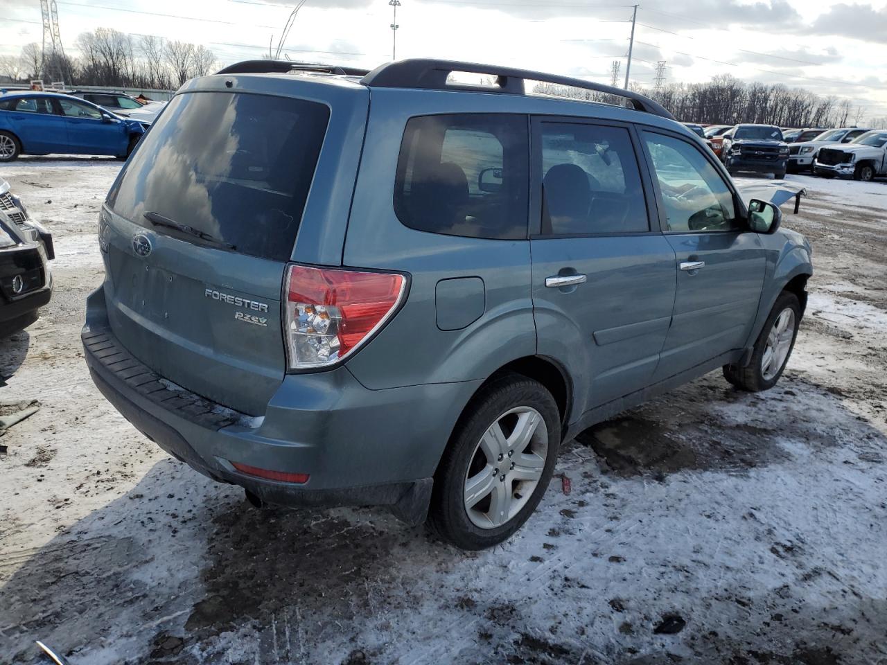 2010 Subaru Forester - Image 3